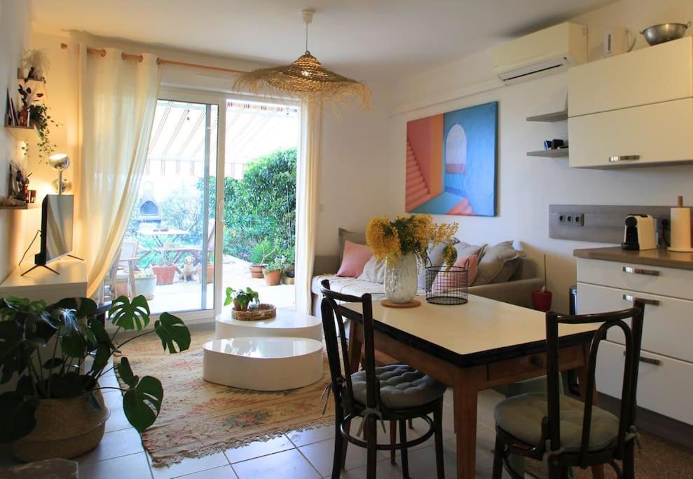Cosy Appartement Entre Vignes Et Garrigue Avec Piscine Péret Exterior foto